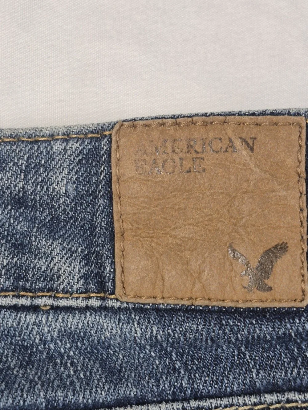 American Eagle Womens Mid Rise Dark Wash Cut Off Cuffed Denim Shorts Size 10